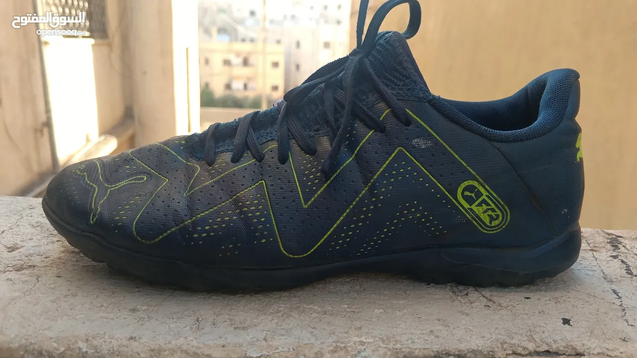 بوت بوما اندونيسي اصلي  بحالة جيدة مستعمل شهرين