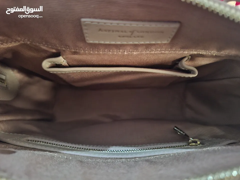 شنطة اصليه  نوع aspinal of London  بحاله جديده