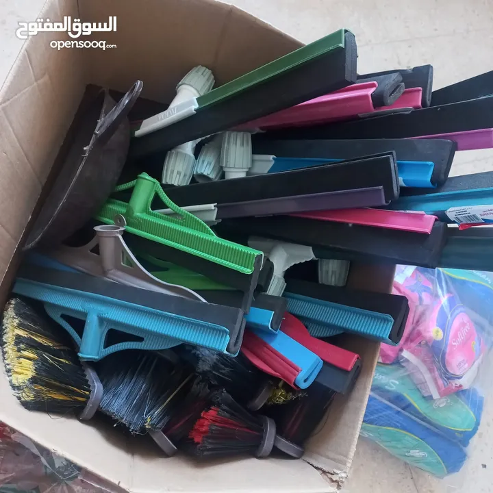 لقطة لقطه لقطه  بضاعه محل نثريات واكسسوارت وادوات منزليه والعاب للبيع المستعجل
