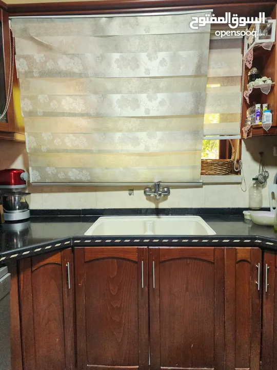 مطبخ شبه جديد مستعمل للبيع