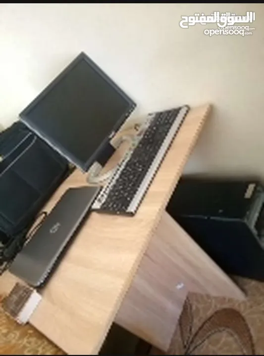 كمبيوتر+طاوله+لابتوب شاشته مكسوره