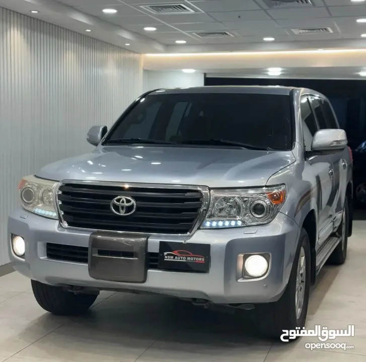 للبيع لاندكروزر Gxr-v8 2012