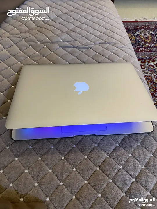 MacBook Air  8 GB  256 GB   13.5 inch  2017  شبه جديد  المواصفات بالوصف