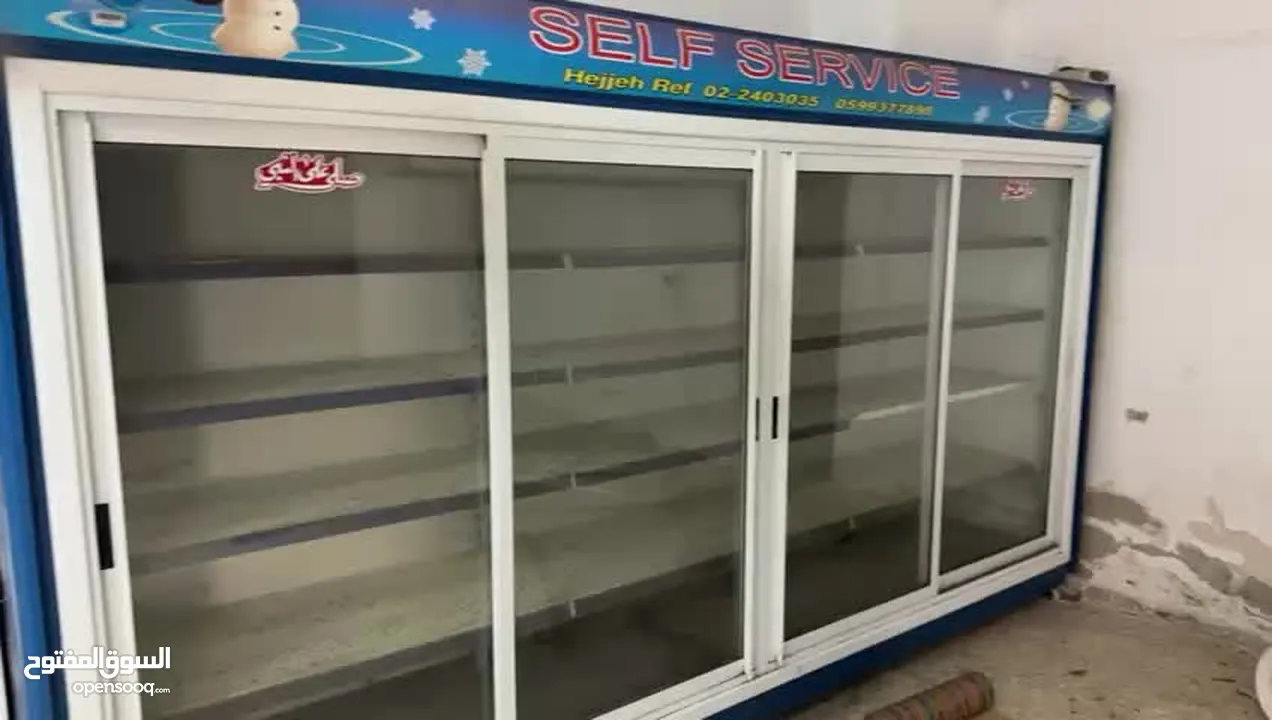 ثلاجة محل للبيع مستعملة
