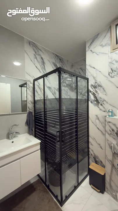 شقة غير مفروشه للإيجار برام الله