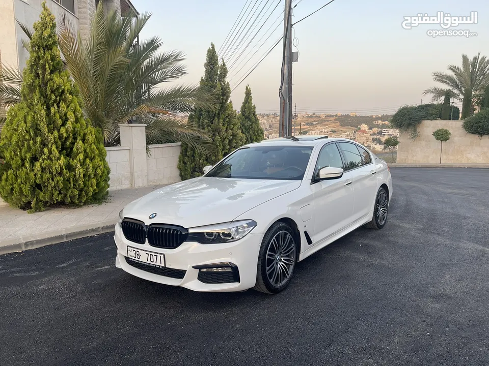 BMW 530e هايبرد plug in موديل 2018 وارد ابو خضر اعلى صنف فل الفل