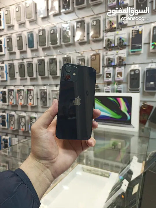 iPhone 12 128 GB لون الاسود المميز وكااله