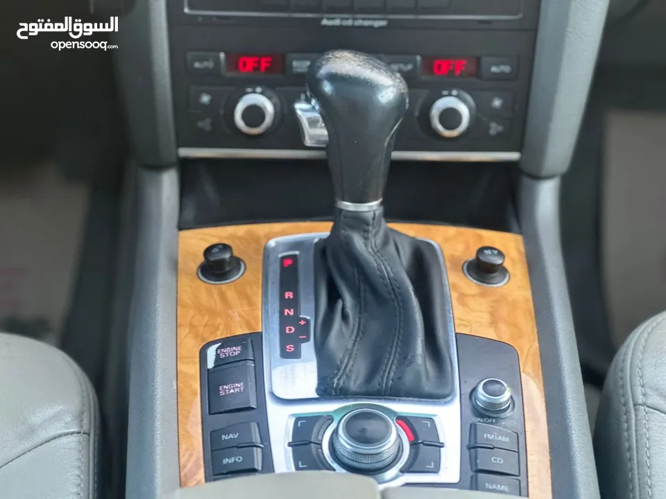 جيب اودي Q7 2007  كوارتر فل اوبشن كامل بانوراما اعلى صنف فحص كامل بحالة الوكالة