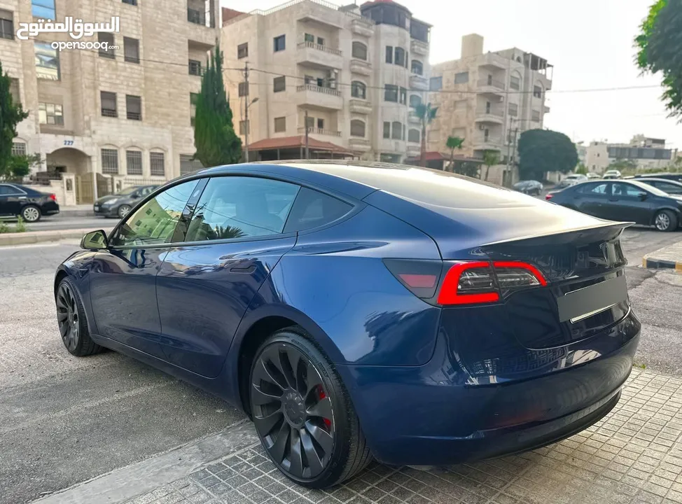 Tesla Model 3 Performance 2022  جمرك اليوم ترخيص وتأمين سنه كامله