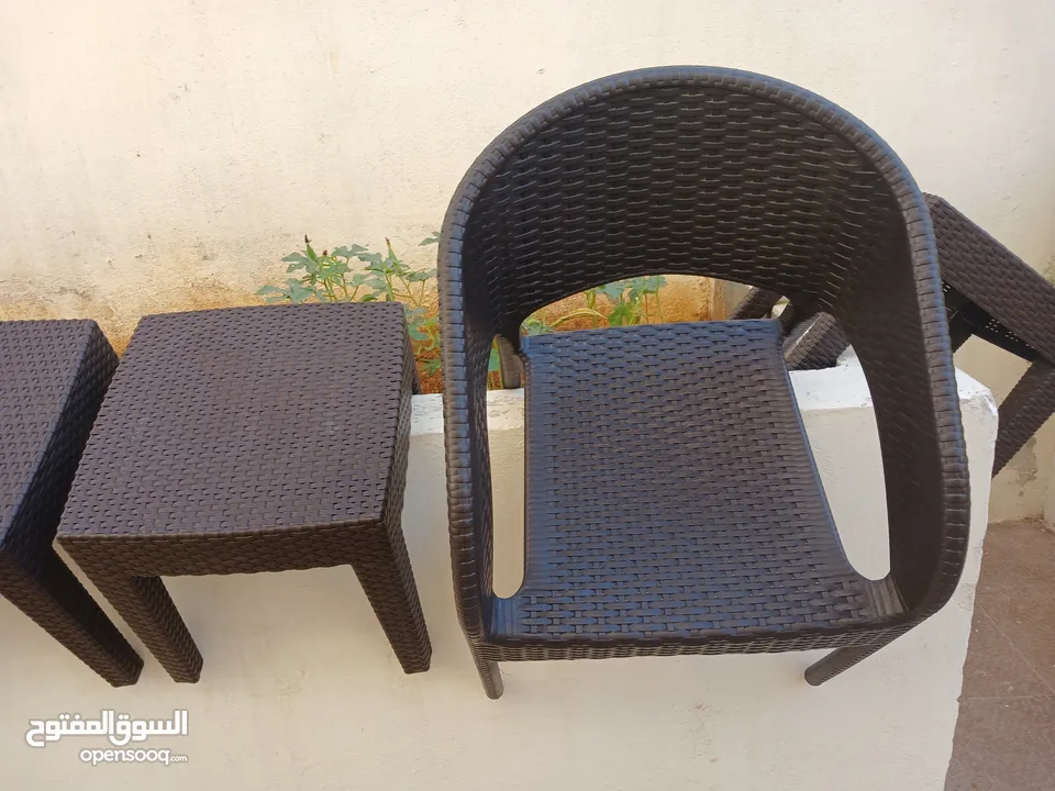 كراسي سامبا بحاله ممتازة عدد12 طربيزات6