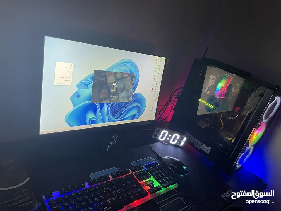 Pc وكالة للبيع مع شاشه وكامل اغراضه