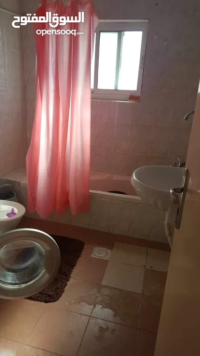 غرفتين نوم غير مفروشة للايجار