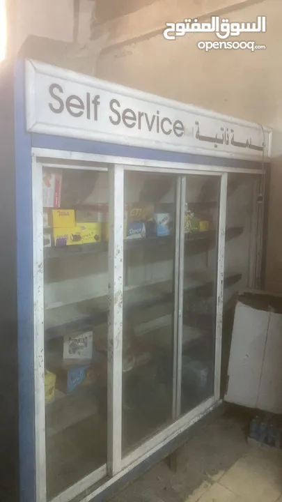 ثلاجات للبيع ثلاجه الكوله وثلاجتين خدمات الذاتيه وحده عرضها 2متر ولثانيه تقريباً 1.50متر ونص وثلاجه