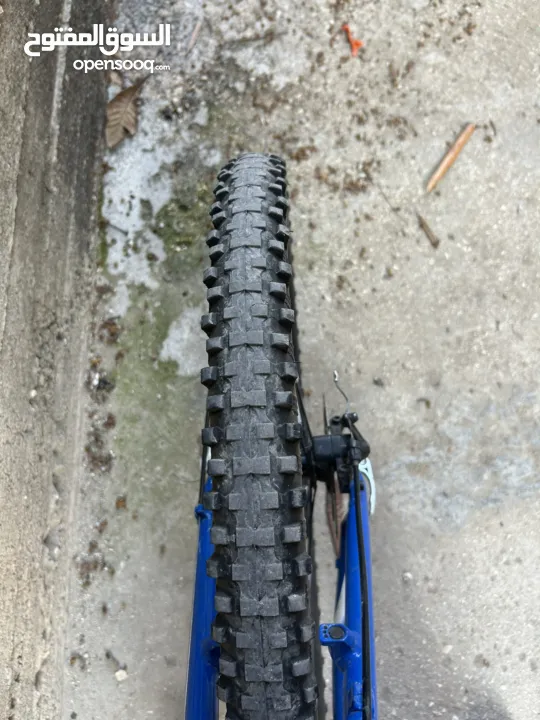 كل أشي مكتوب تحت لحق حالك وفي هدايه عجلين مع البسكليت