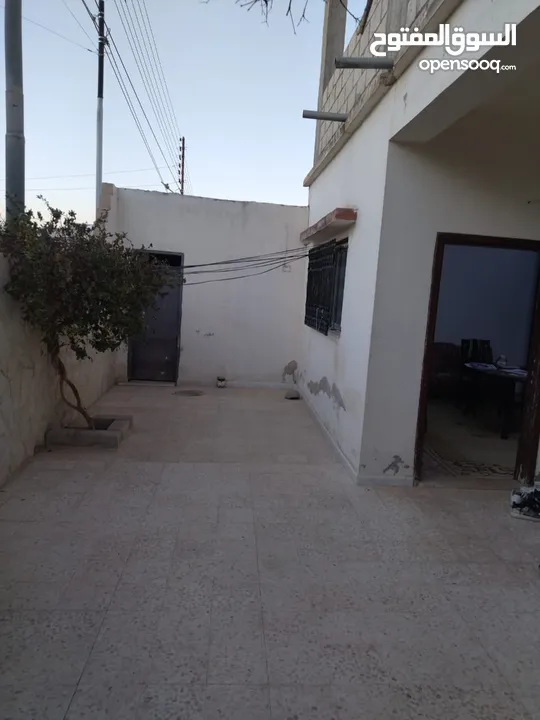 بيت للبيع السخنة