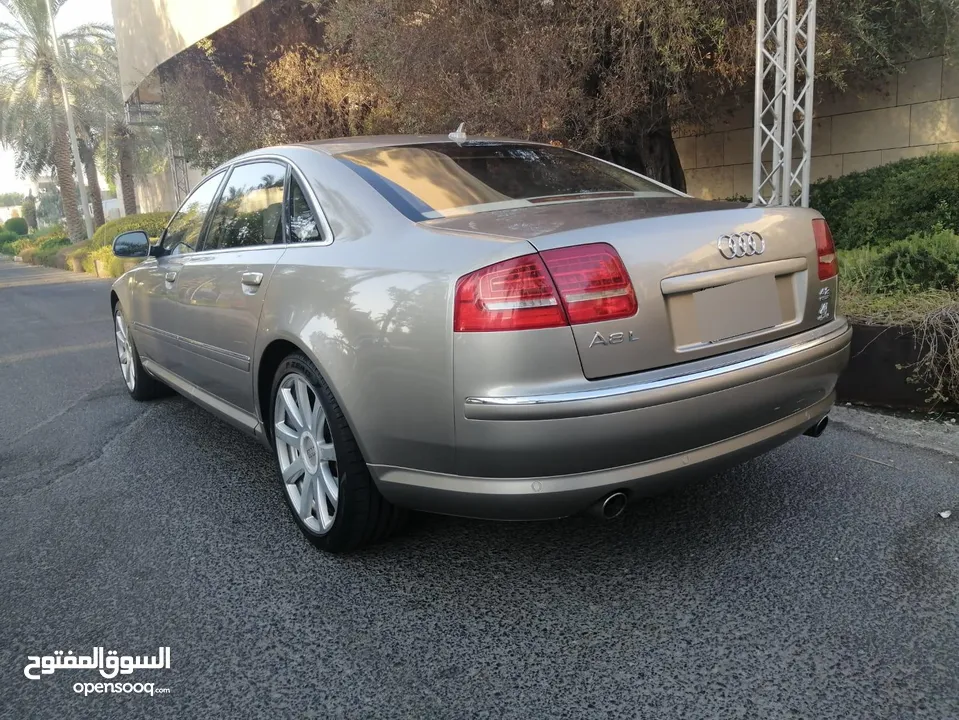 أودي A8L بحالة ممتازة للبيع 2010 سيرفس منتظم