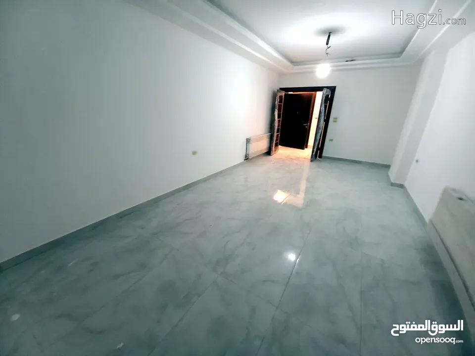 شقه مميزه للبيع مع ساحه جدا كبيره في اجمل مناطق ام اذينه ( Property ID : 30089 )