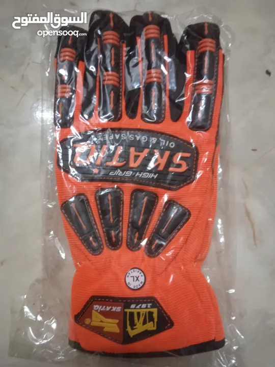 قفازات السلامة safety gloves