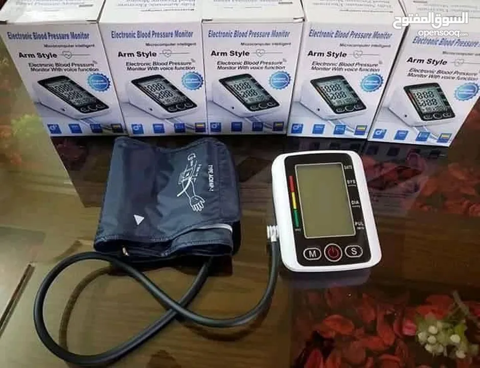 جهاز قياس ضغط الدم الاصلي شاشةLCD كبيرة وسهله القراءة حجمه صغير ويعمل بالبطارية او بوصلة usb