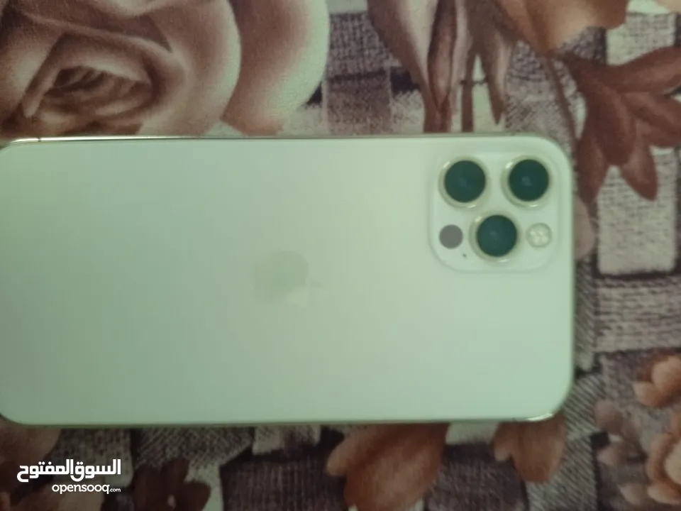 ايفون 12 برو لتبديل اقرأ الوضف