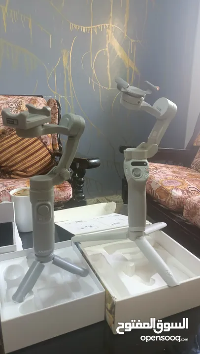 جامبل تصوير للموبايل 2 للبيع DJI + Axnen بحالة الوكالة استخدام بسيط  من أروع الأنواع