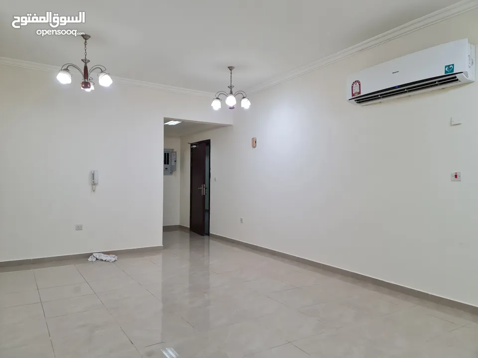 شقة في بن محمود  عرفتن و صالة / flat in bin mahmoud