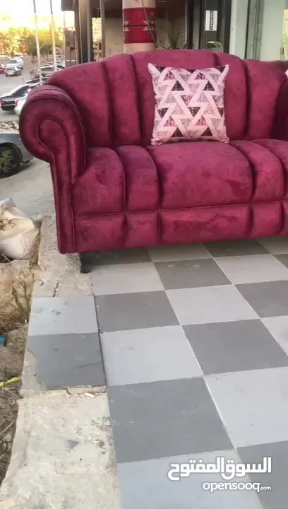 طقم كنب 7 مقاعد لون خمري + 6 قرن