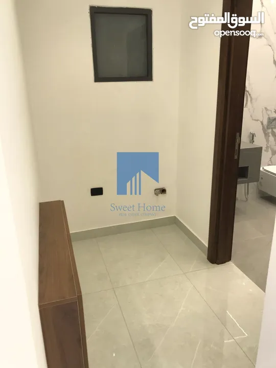 شقة فاخرة للبيع في الكرسي - خلف إدارة السير 165م مع ترس 25م تشطيب سوبر ديلوكس لم تسكن
