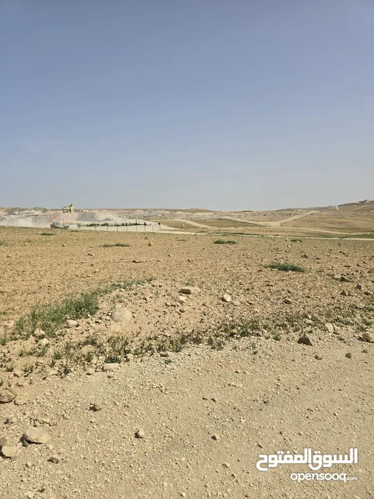 أرض على شارع المية ممر عمان التنموي للبيع