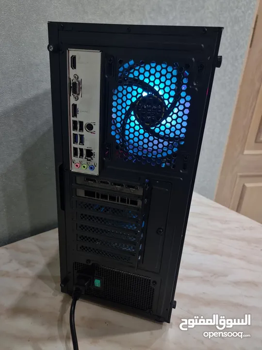 gaming pc clean and like new