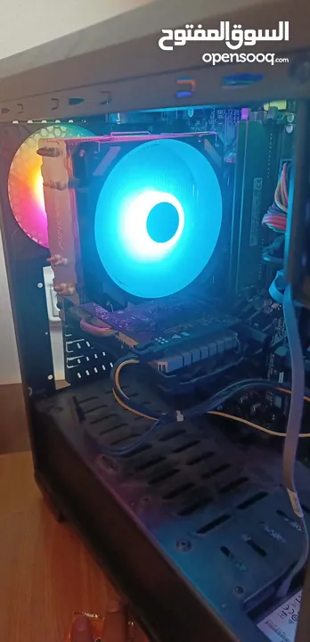 سلام عليكم متوفر جهاز مواصفات الاتي : معالج :i7-8700 لوحه : asus z370 pro  بتقدر تركب عليها i9   مبر