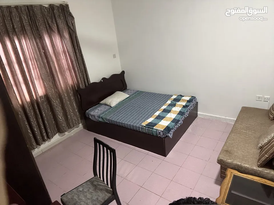 Full Bedroom for sell in Alaziba very good condition behind Dragon market .