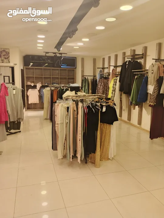 اثاث ديكور محل ملابس استاندات تركي للبيع