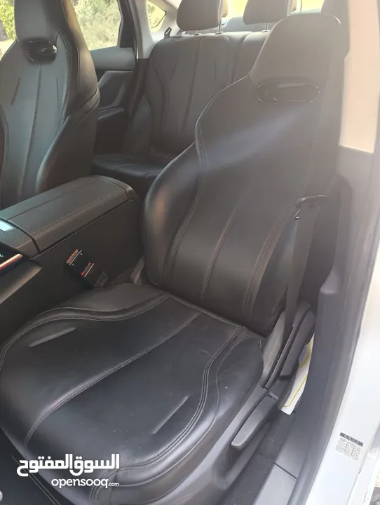 BYD QIN PLUS 2022  لون أبيض لؤلؤي مستعمل بحال الوكالة