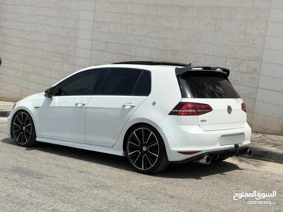 Golf GTi فل الفل بانوراما ترخيص 2014