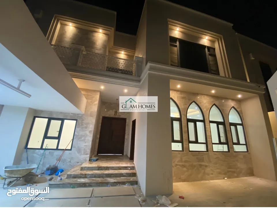 Stunning 5 BR spacious villa for sale at an amazing price Ref: 441S