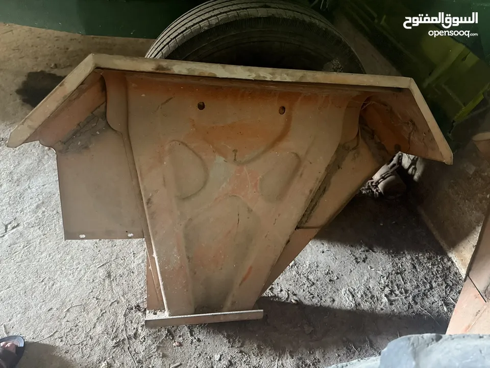 جناح تركتور فيات 540 الاصلي عدد2 مستعمل بحاله ممتازه