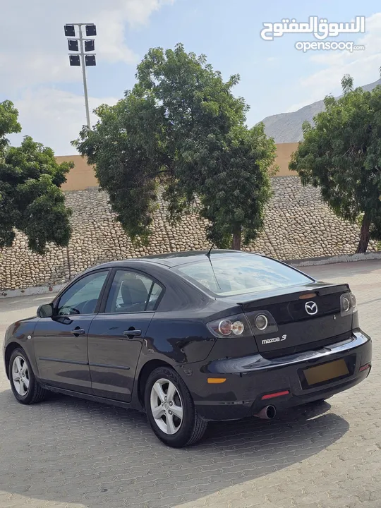 Mazda 3 No. 2 Oman car japani lady owner No accident alloyrims