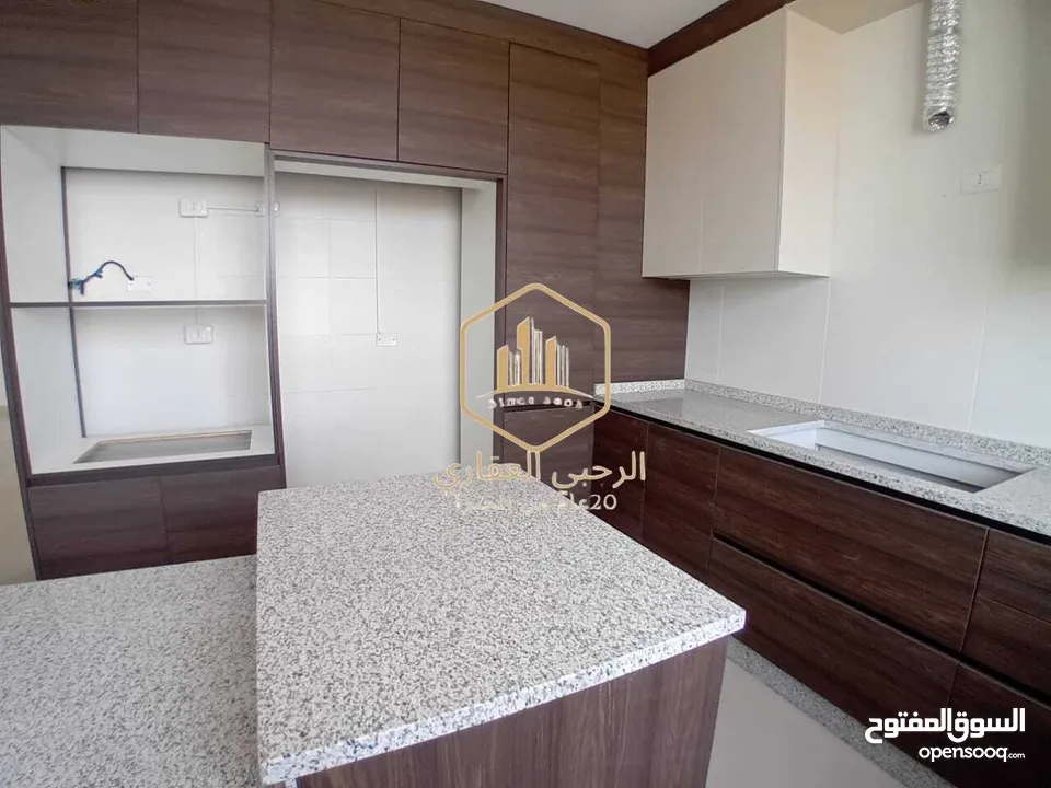 شقة / للايجار / لم تسكن / فاخرة / 3نوم / ديرغبار / 220 متر