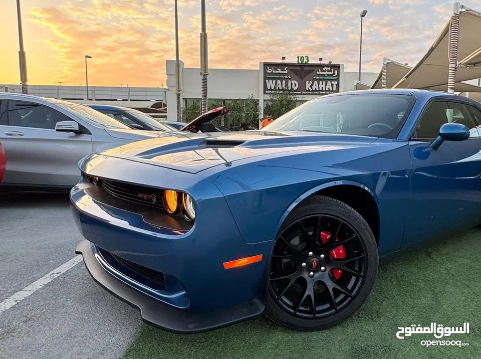 Dodge Challenger V6 2021