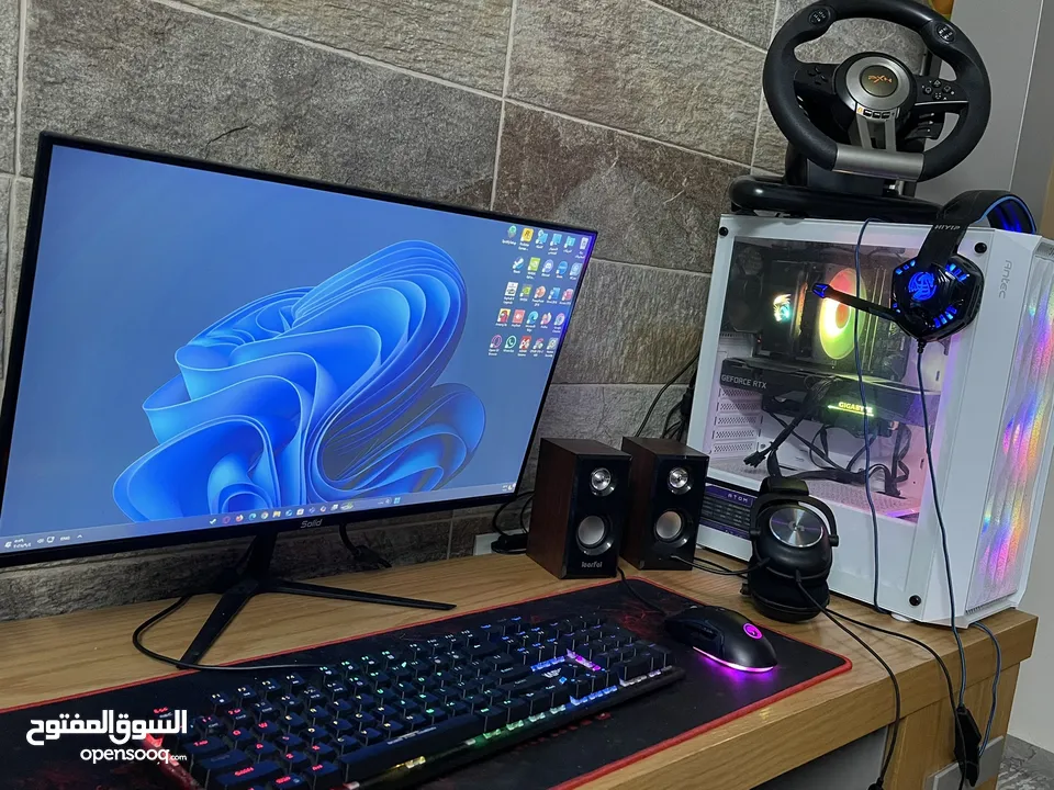 كمبيوتر جيمنج مع جميع ملحقاته