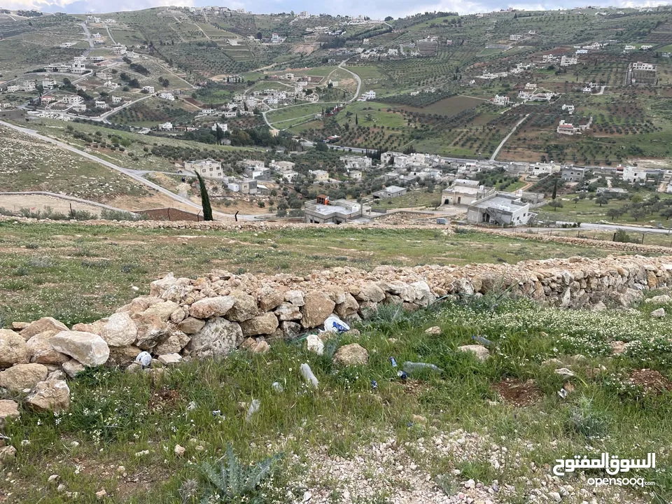 ةاطلاله مميزه قطعة ارض في ام رمانه مطله جدا وجميع الخدمات