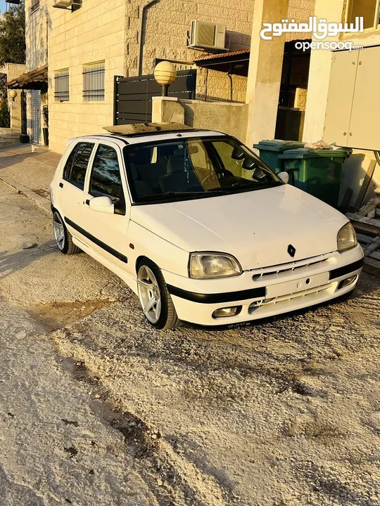 رينو كليو للبيع