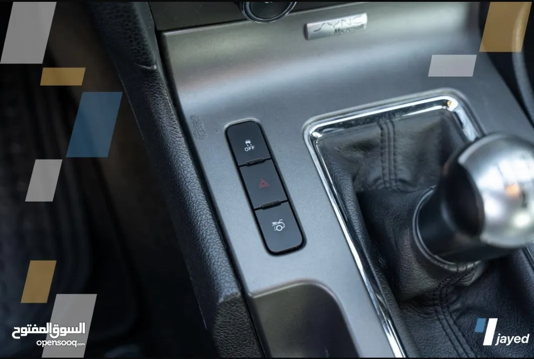 2012 Ford Mustang V6 3.7L Pony Package