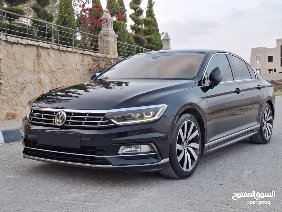 باسات R line بحالة الوكالة