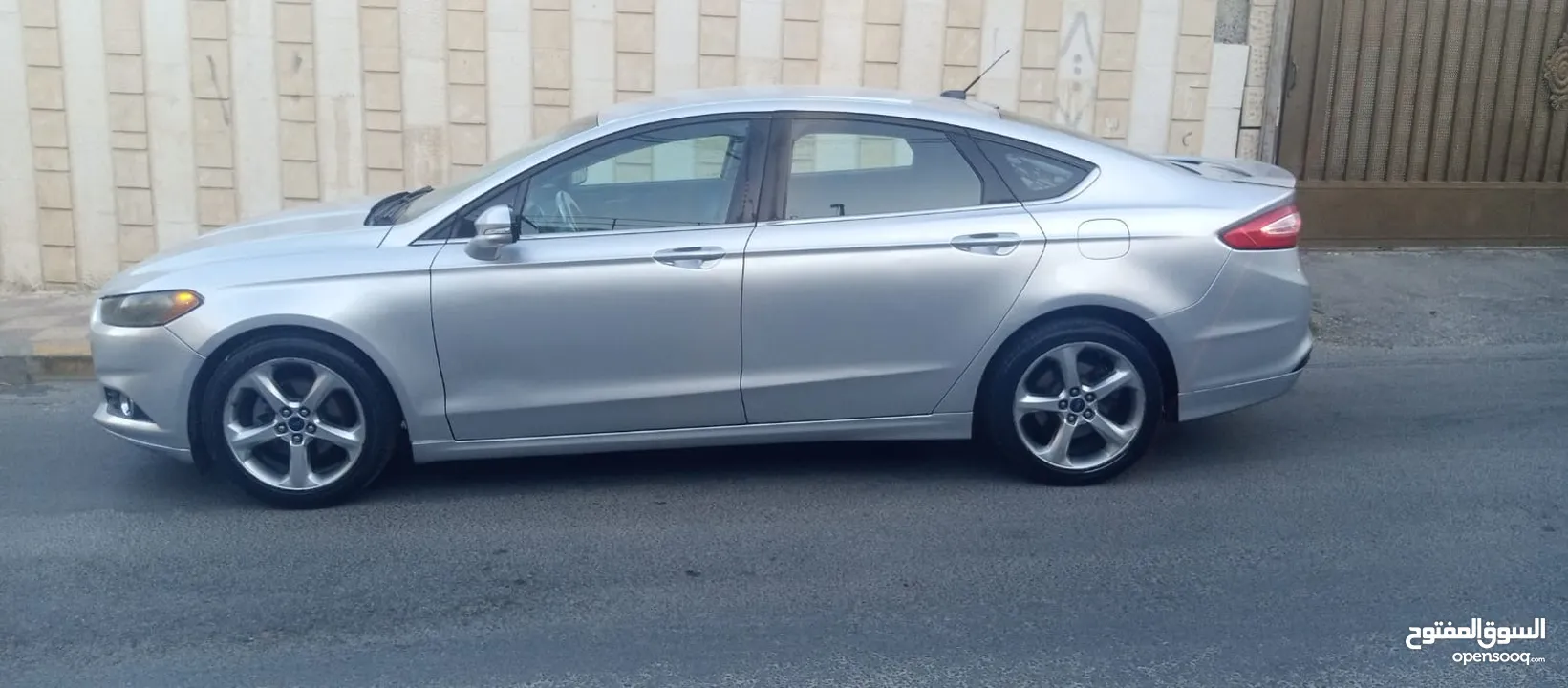 فورد فيوجن 2014 كلين فحص كامل سلفر بحالة الوكالة قابل للبدل