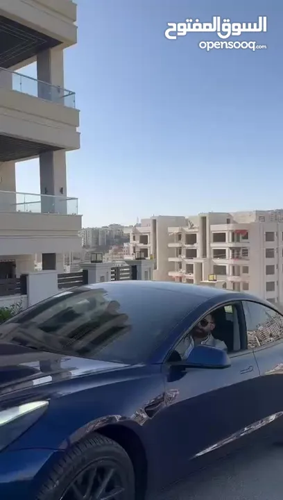 بالاقساط شقق فاخرة 220م في دير غبار – إطلالة – تدفئة تحت البلاط – تشطيب فيلل