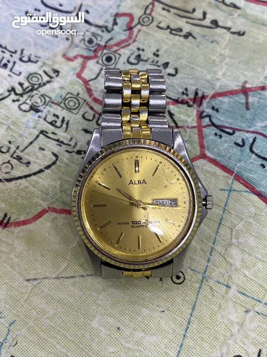 مجموعة ساعات للبيع