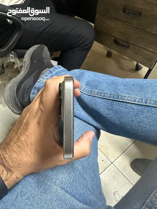 آيفون  15 pro max 256  مغير شاشة original كلفتني 175