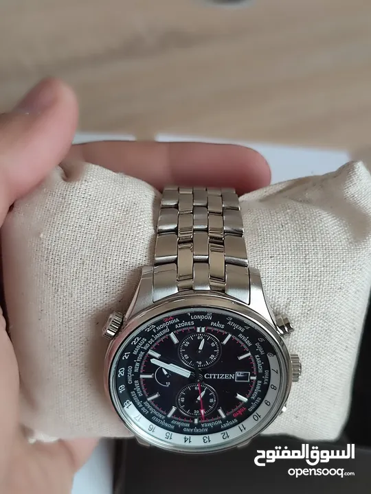 CITIZEN Eco-Drive (تعمل بالطاقة الضوئية لا تحتاج بطارية)